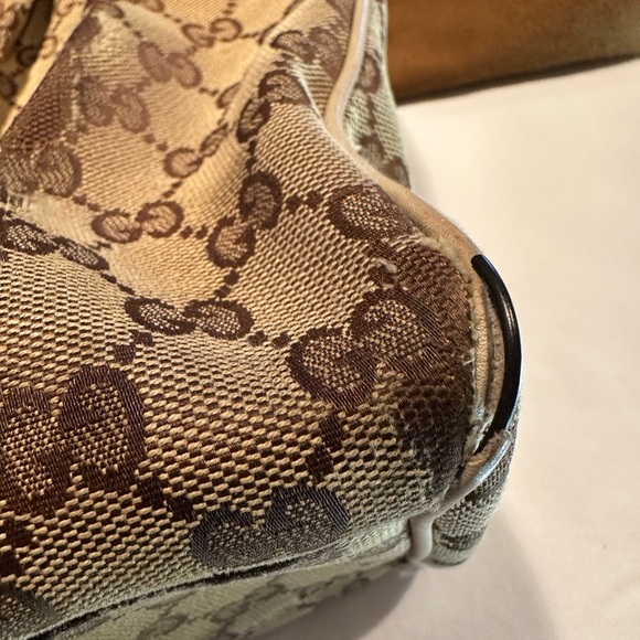 Authentic Gucci Monogram Medium Sukey Tote bag in cream - Picture 11 of 15